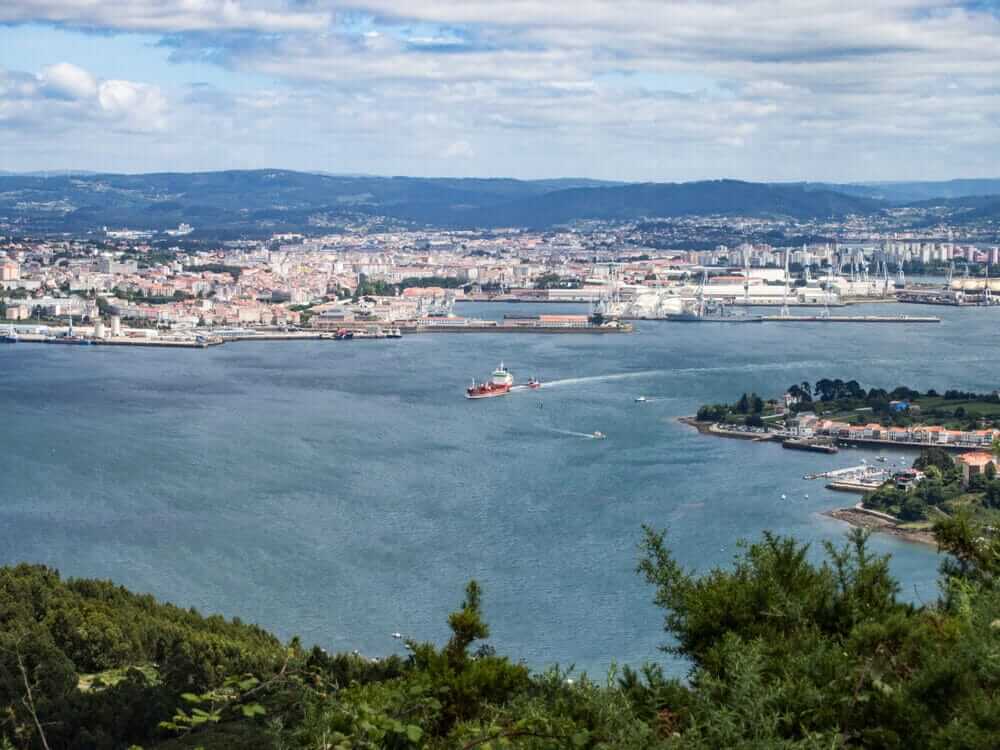 A Ferrol desde Foz, vista de la ciudad