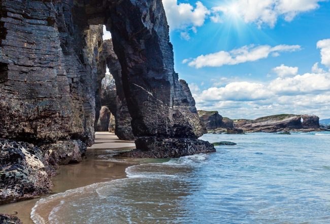 Playa de las Catedrales, para ver en una ruta por Lugo en una semana