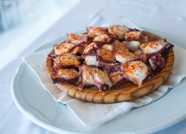 pulpo-gallega Pulpo a feira en uno de los restaurantes de Foz