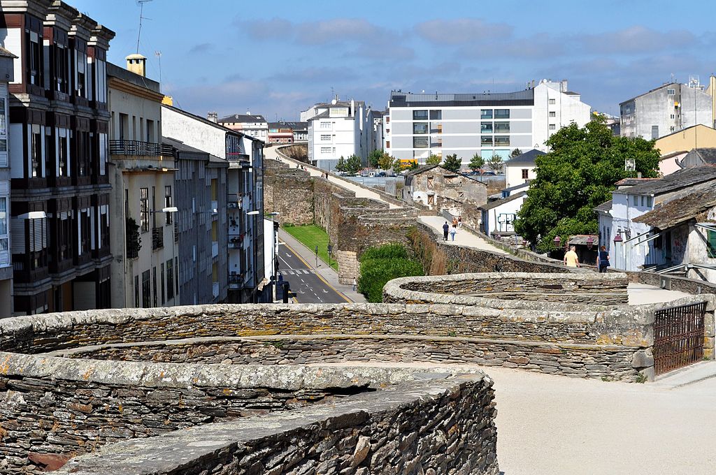Adarve de la muralla de Lugo