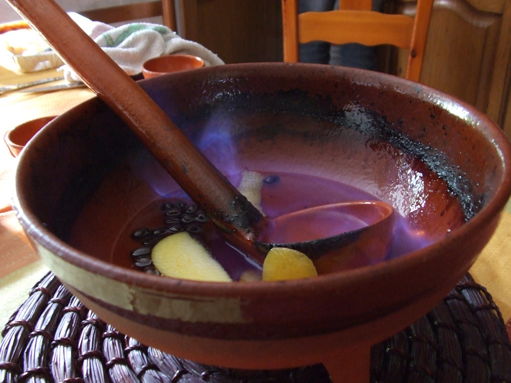 Queimada, una de las costumbre gallegas