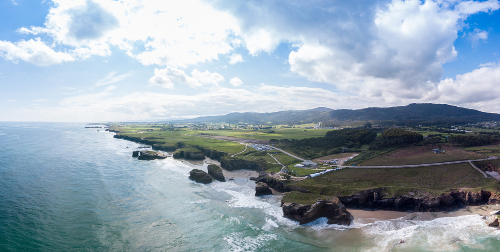 Playa de Las Catedrales en la costa lucense